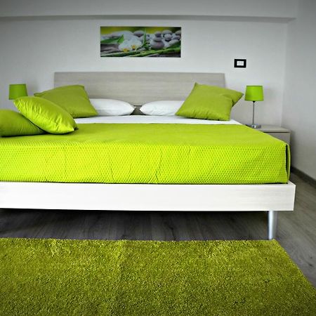Naxos Apartments Giardini Naxos Kültér fotó