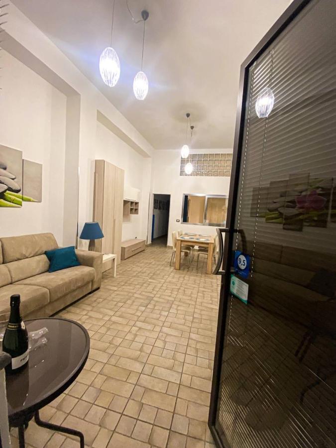 Naxos Apartments Giardini Naxos Kültér fotó