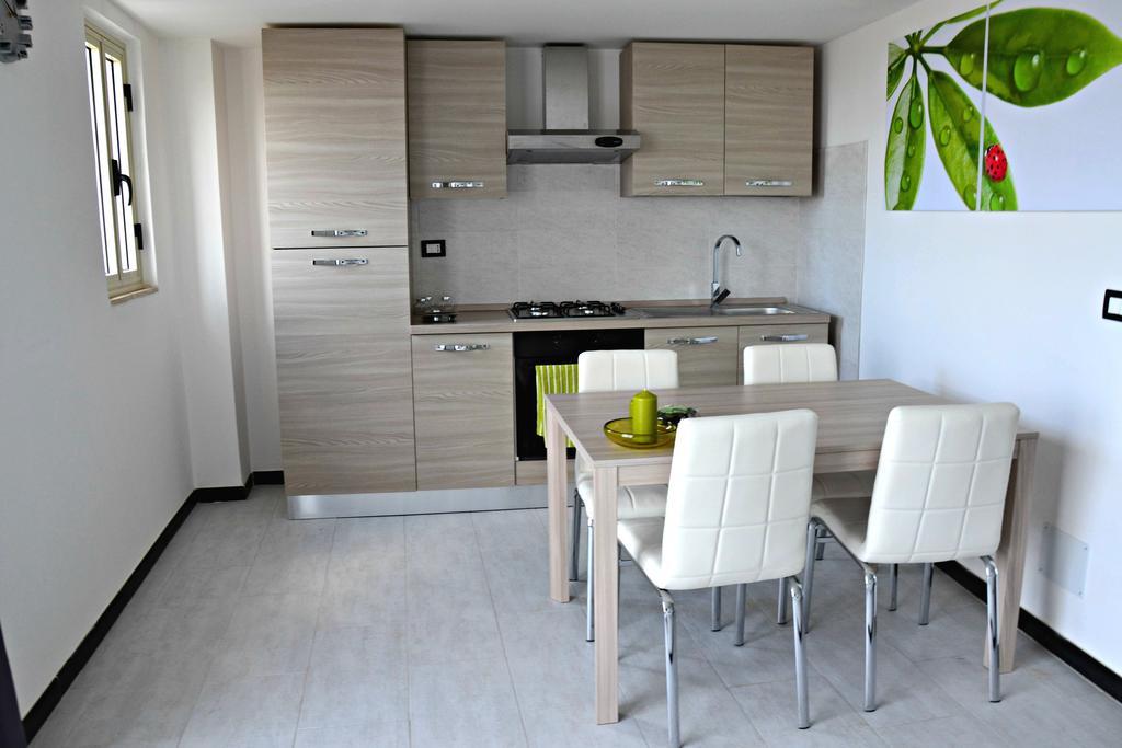 Naxos Apartments Giardini Naxos Kültér fotó